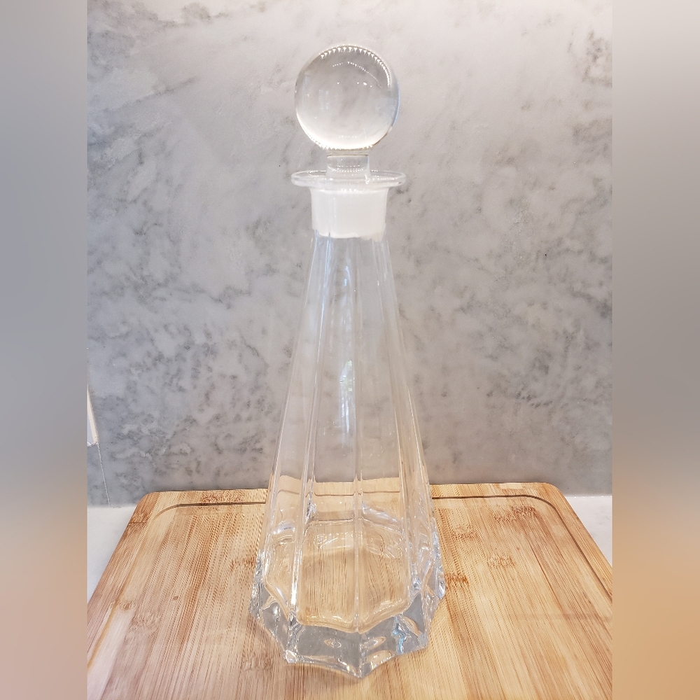 Vintage Liquor Decanter With Stopper
